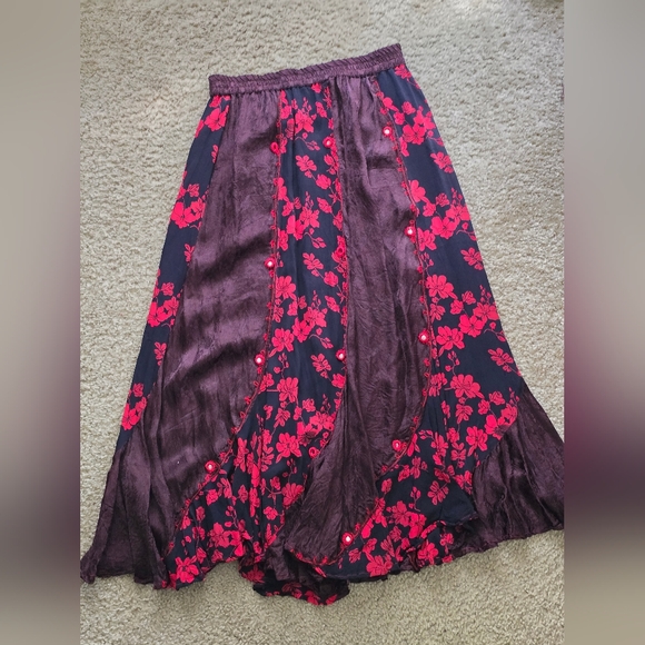 Tienda Ho Boho Floral Patchwork Skirt – Free Size - Picture 2 of 6
